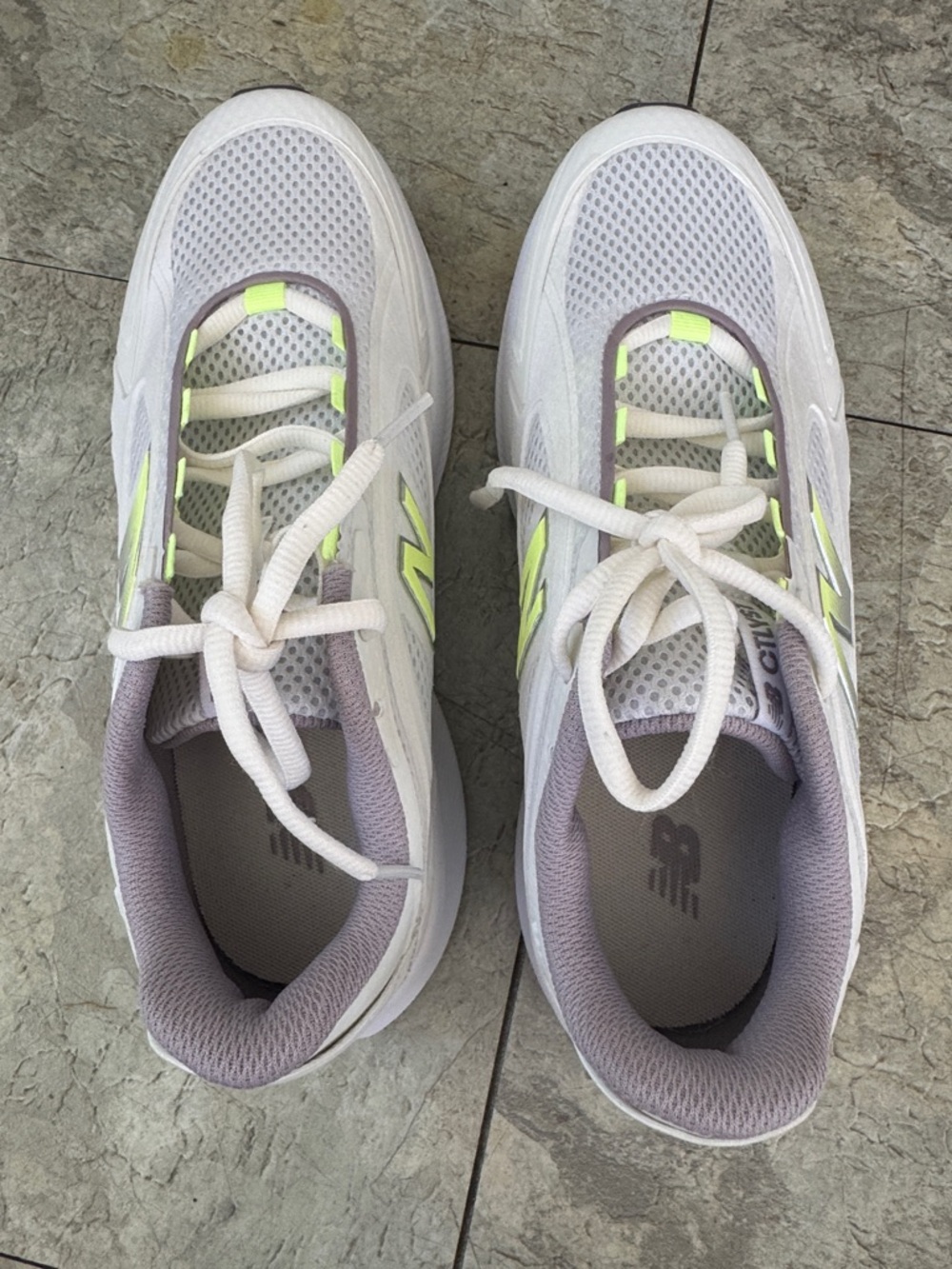 New Balance AB Ctlyst White Sneakers with Neon Yellow Highlights. Size 7.5W. New